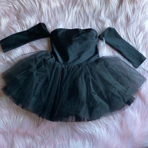 Belle Threads Nova dress Black sz 6-12m